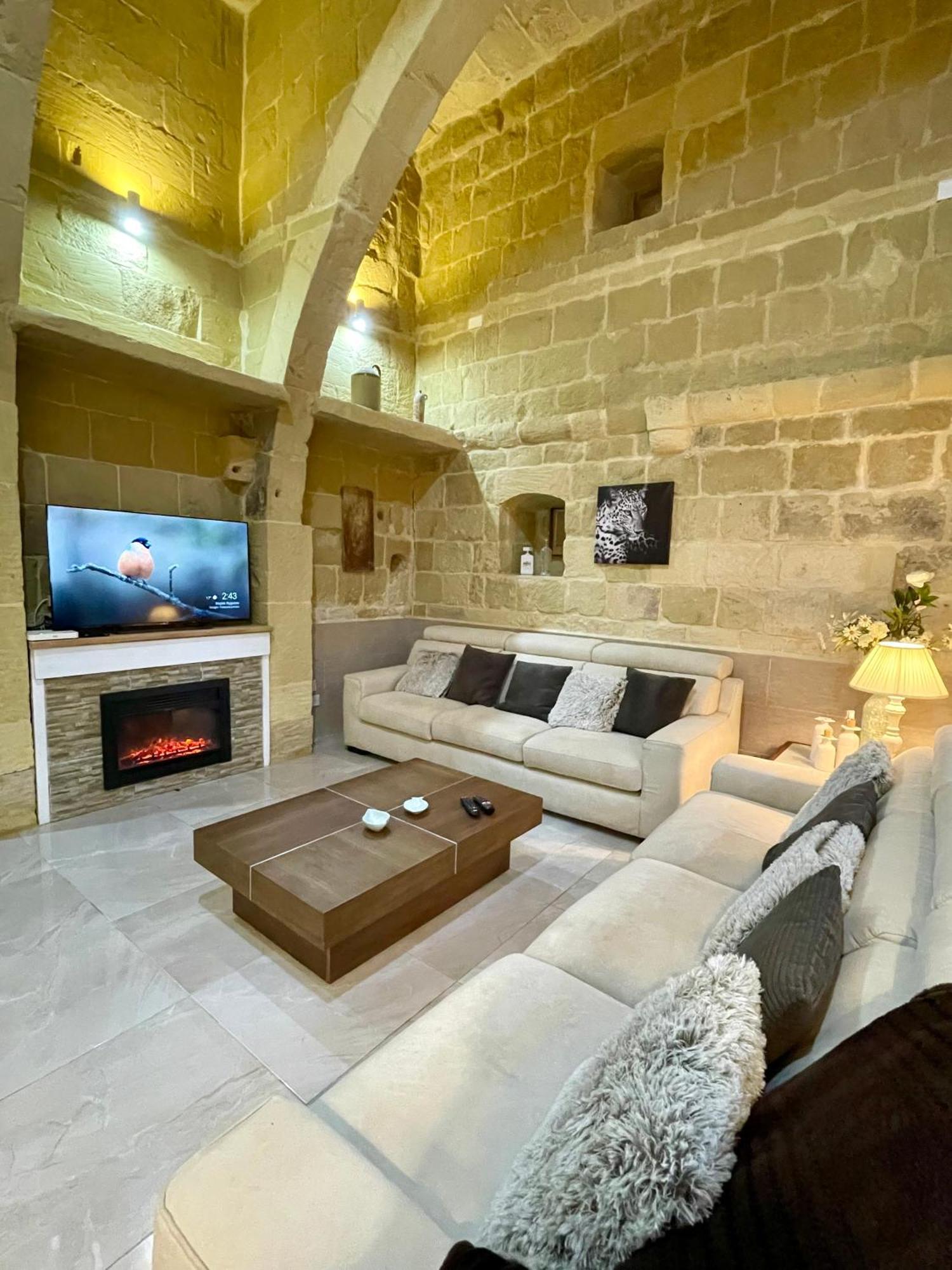 Daner Ta' Pantu House Villa Kerċem Eksteriør bilde